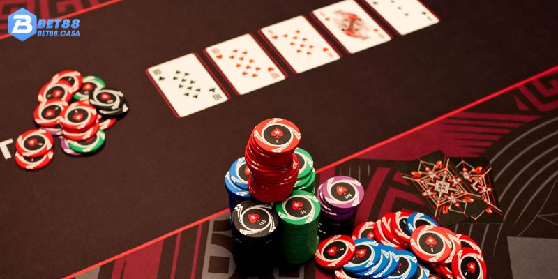 Các vòng cược và cách đánh poker newbie cần nắm khi đến với game bài casino bet88